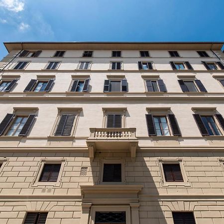 Dimora D'Azeglio With Private Patio Apartment Florence Ngoại thất bức ảnh