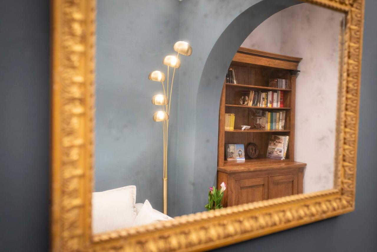 Dimora D'Azeglio With Private Patio Apartment Florence Ngoại thất bức ảnh