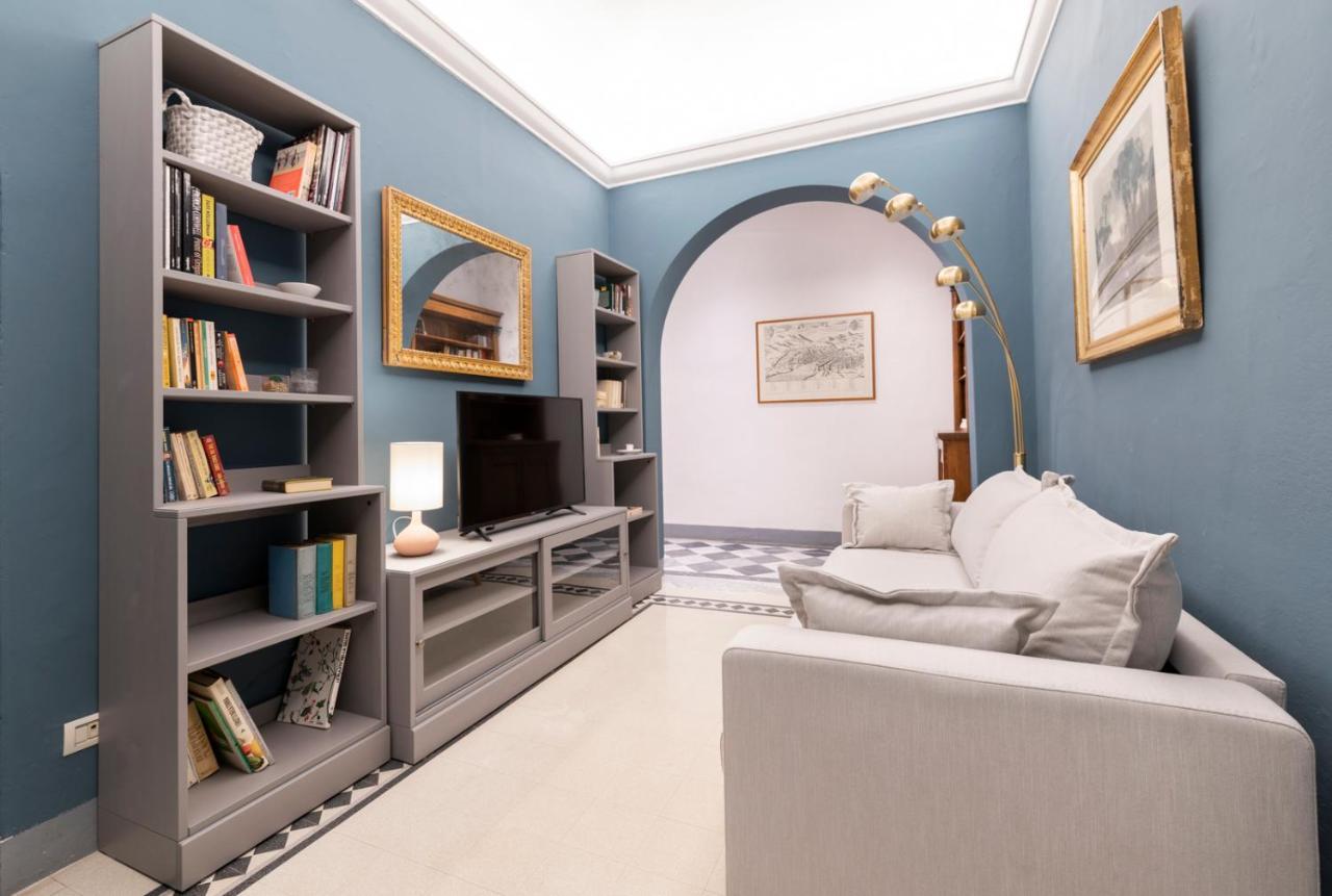 Dimora D'Azeglio With Private Patio Apartment Florence Ngoại thất bức ảnh