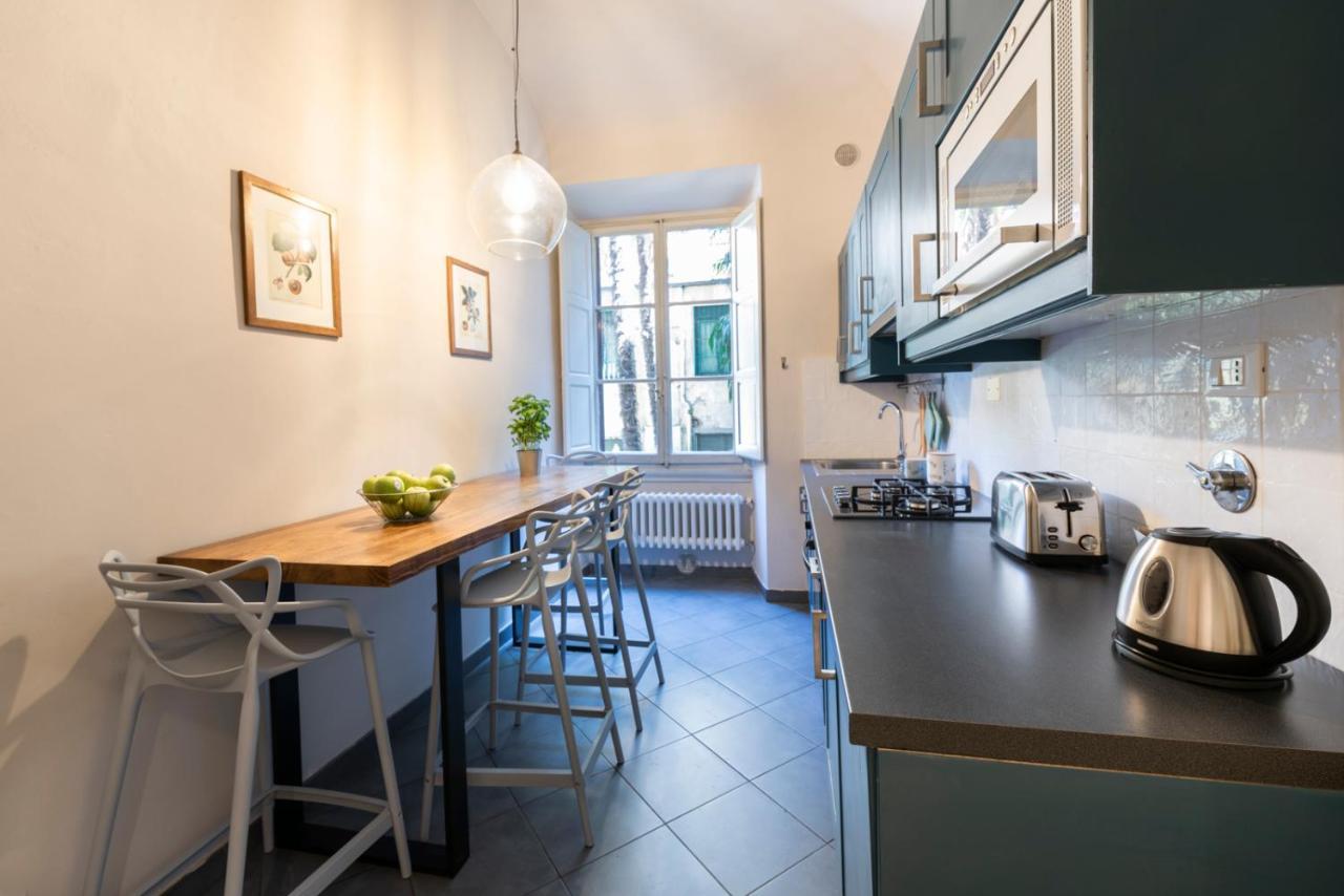 Dimora D'Azeglio With Private Patio Apartment Florence Ngoại thất bức ảnh